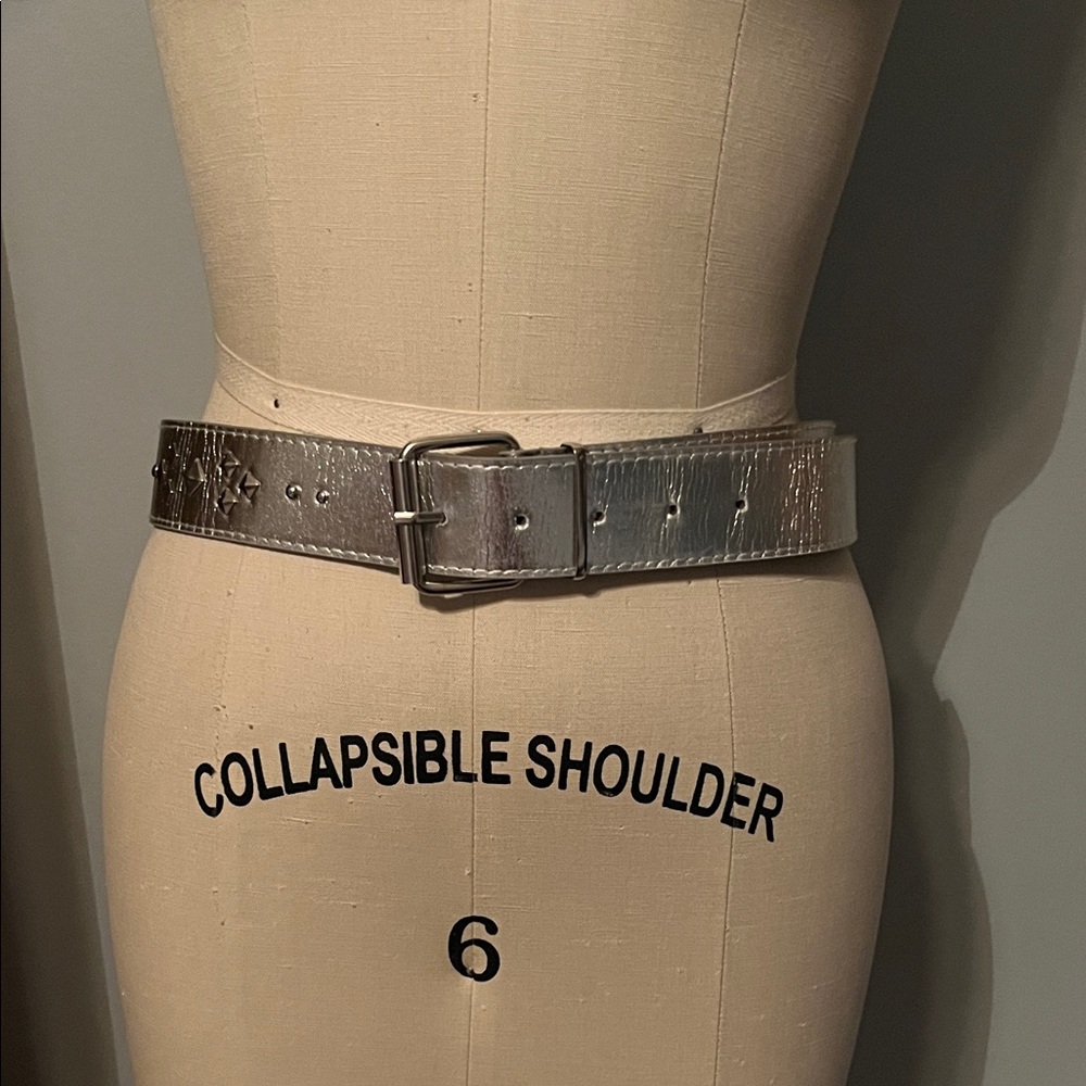 Stylish Silver Women's Belt